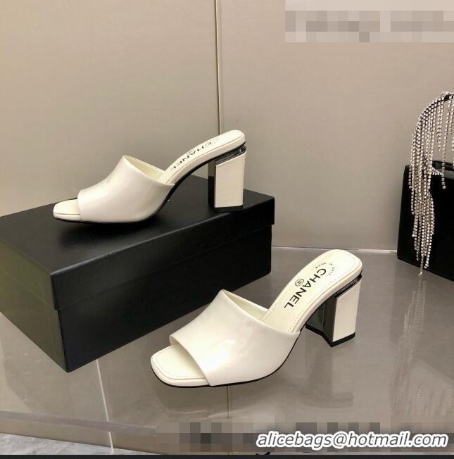 Shop Grade Chanel Patent Calfskin Slide Sandals 8.5cm G38688 White 2022