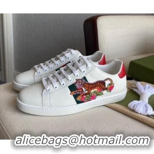 Discount Gucci Ace Sneakers with Tiger Patch 021606