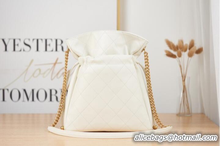 Unique Grade Chanel SMALL Lambskin Shoulder Bag AS2986 white