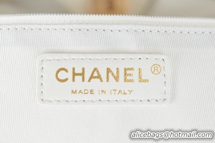 Unique Grade Chanel SMALL Lambskin Shoulder Bag AS2986 white