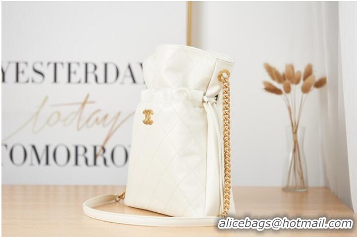 Unique Grade Chanel SMALL Lambskin Shoulder Bag AS2986 white