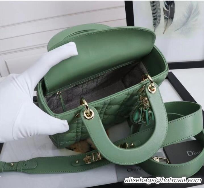 Super Quality MINI LADY DIOR BAG Lambskin M0566OE green