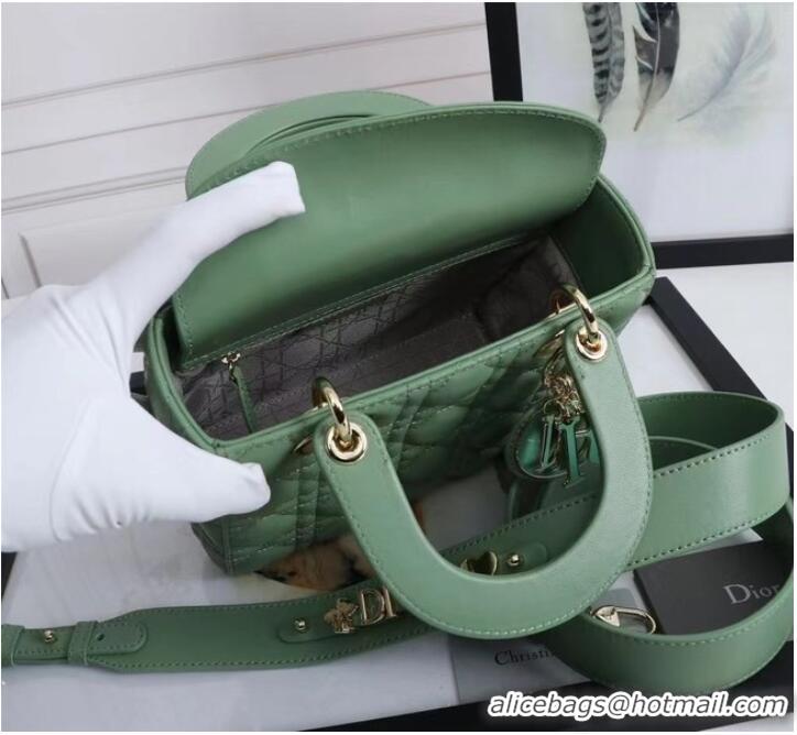 Good Quality LADY DIOR MY ABCDIOR BAG Cannage Lambskin M0538O green