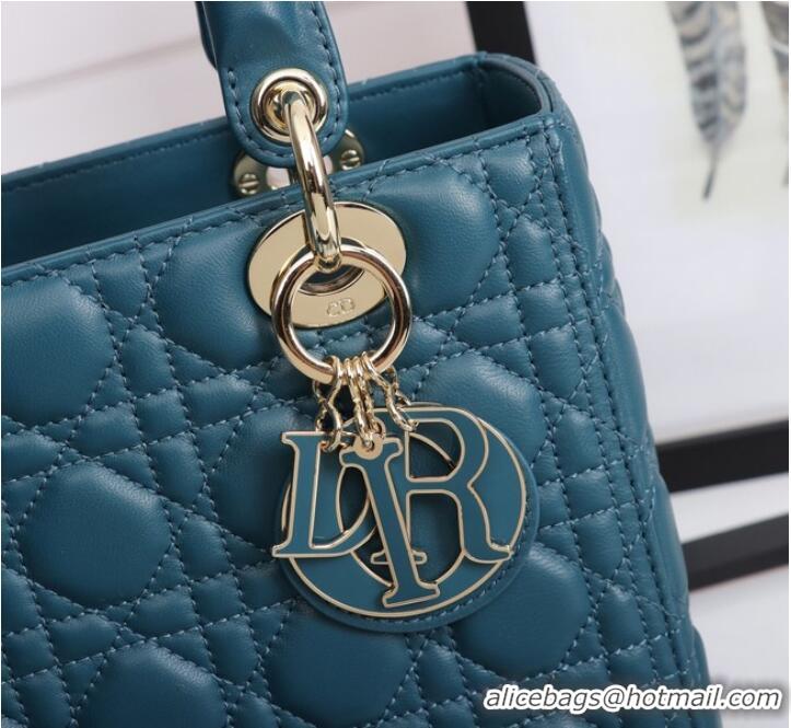 Luxurious MEDIUM LADY DIOR BAG Cannage Lambskin M0565E blue