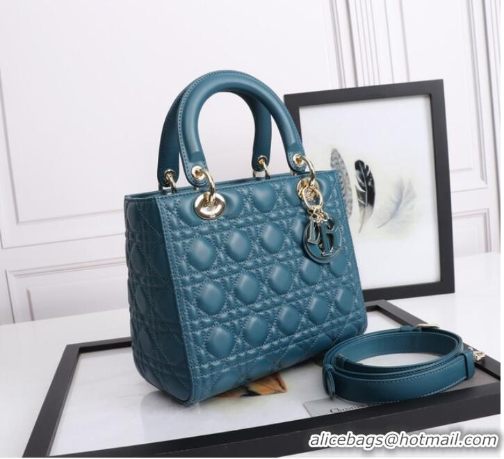 Luxurious MEDIUM LADY DIOR BAG Cannage Lambskin M0565E blue