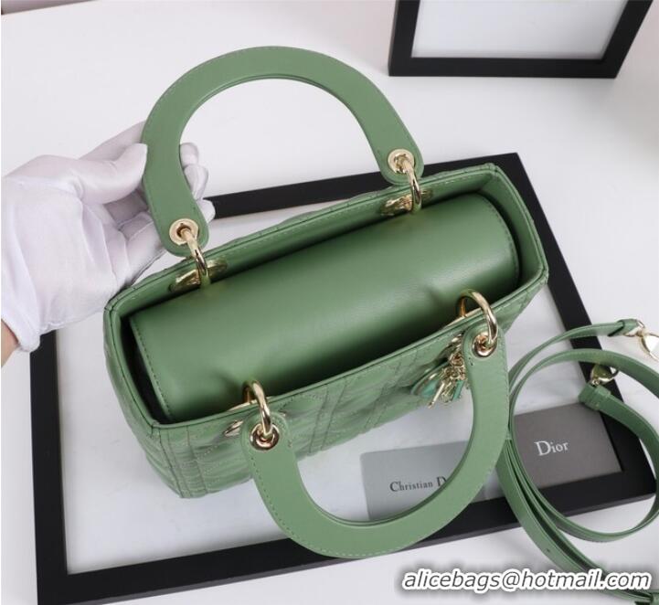 Promotional MEDIUM LADY DIOR BAG Cannage Lambskin M0565E green