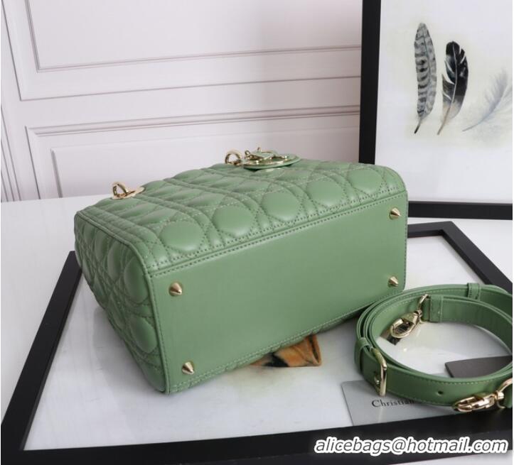 Promotional MEDIUM LADY DIOR BAG Cannage Lambskin M0565E green