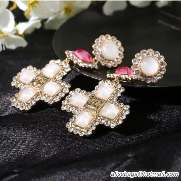 Wholesale Inexpensive Chanel Earrings CE7240