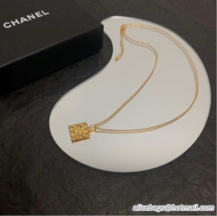 Famous Brand Chanel Necklace CE7265