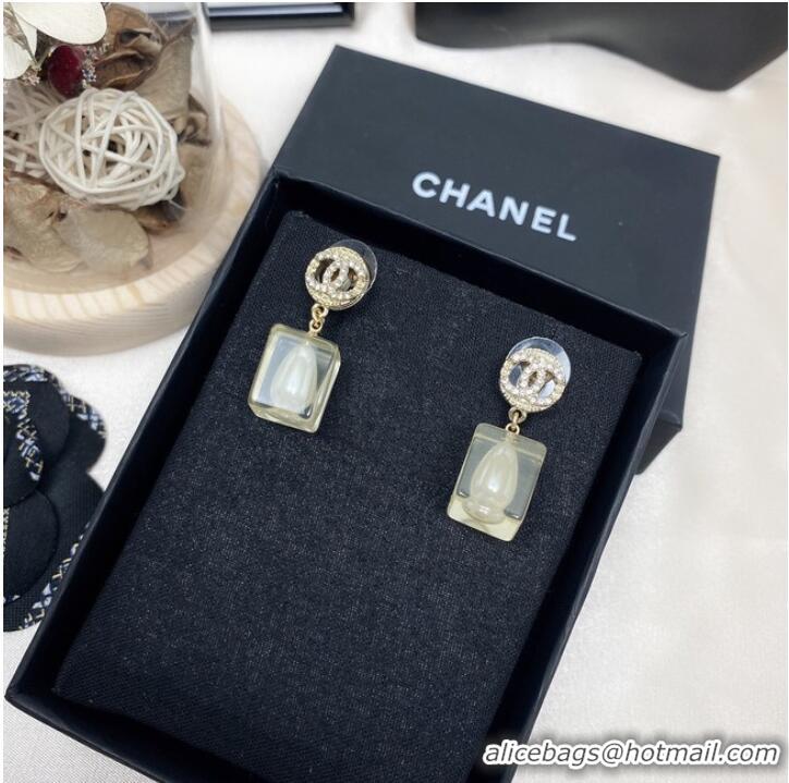 Well Crafted Chanel Earrings CE7272