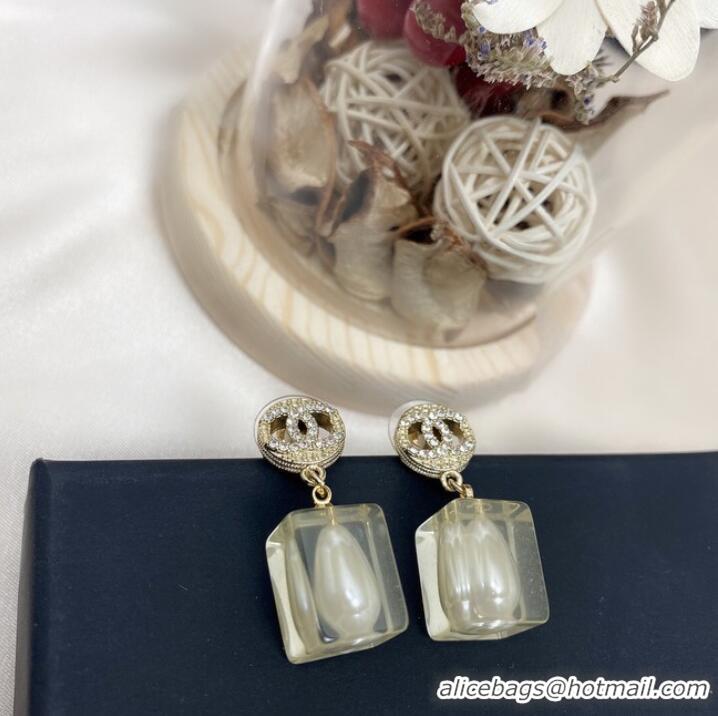 Well Crafted Chanel Earrings CE7272