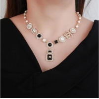 Luxury Classic Chanel Necklace CE7241