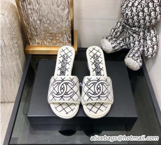 Most Popular Chanel Quilted Towel Fabric Slide Sandals 4cm 021839 White 