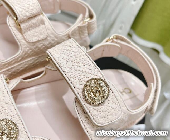 Trendy Design Chanel Stone Embossed Strap Sandals G35927 Light Pink