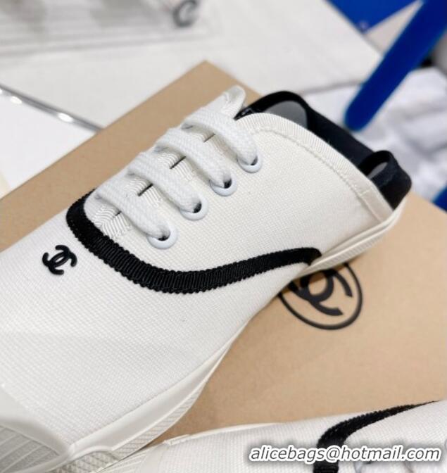 Sumptuous Chanel Canvas Sneakers White/Black 030540