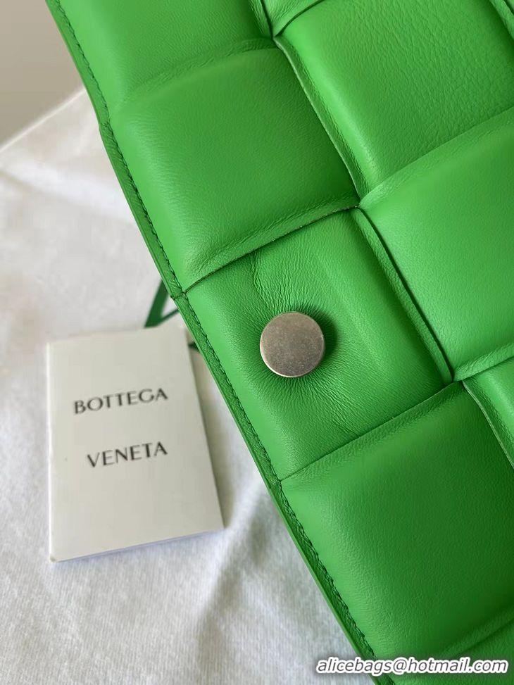 ​Top Grade Bottega Veneta PADDED CASSETTE Bag 591970 Green Silver