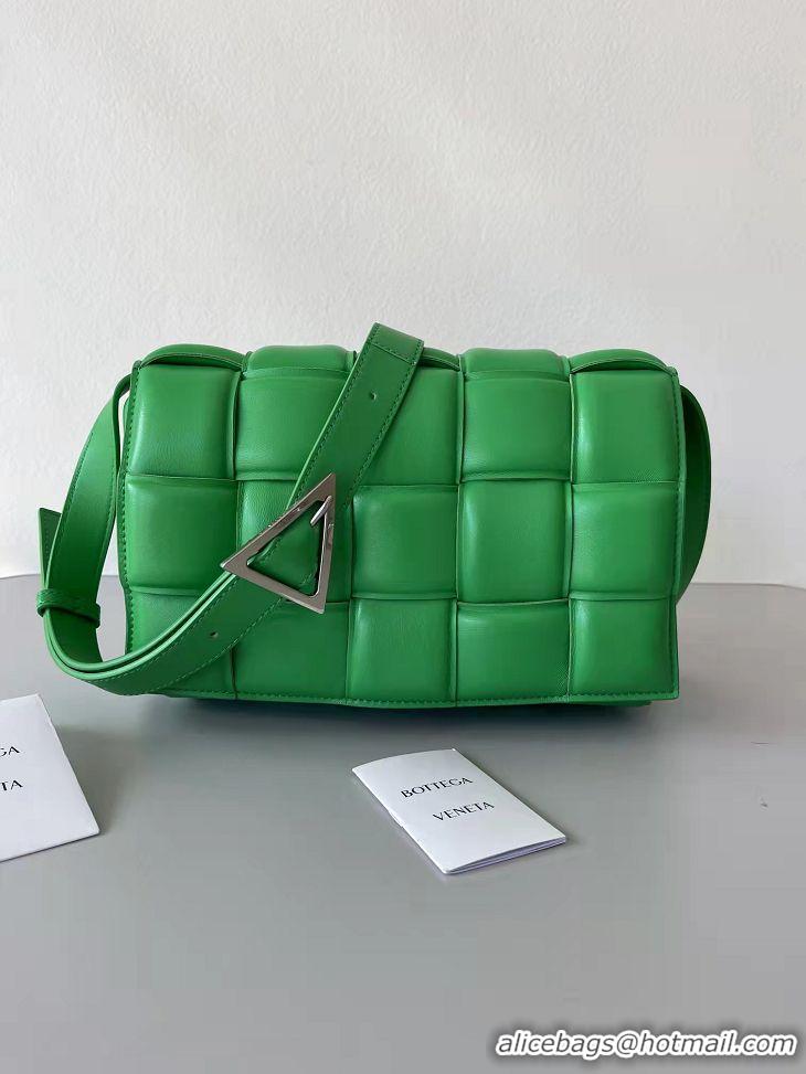 ​Top Grade Bottega Veneta PADDED CASSETTE Bag 591970 Green Silver