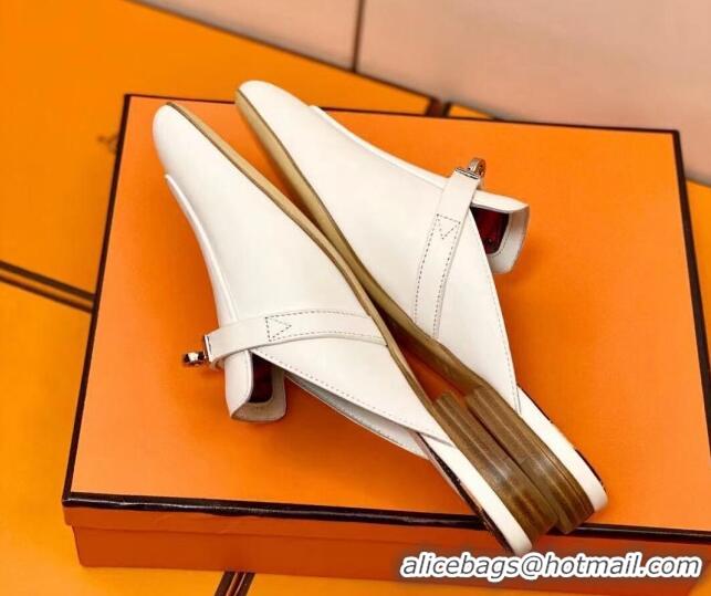 Grade Hermes Oz Mule in Smooth Calfskin with Iconic Kelly Buckle White 0211065