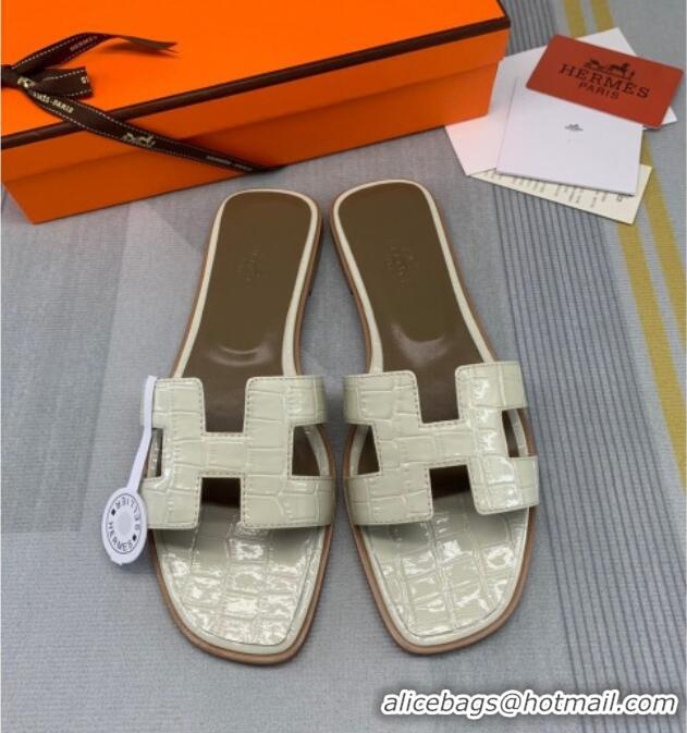 Top Grade Hermes Oran Stone Embossed Leather Flat Slide Sandals 0216114 White