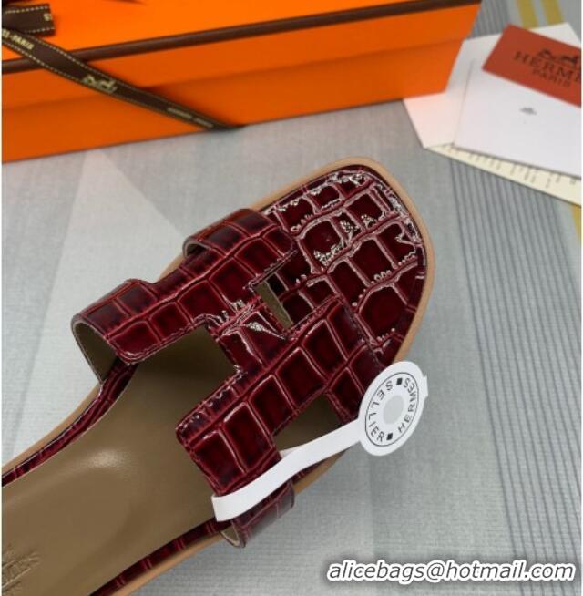 Shop Duplicate Hermes Oran Stone Embossed Leather Flat Slide Sandals 0216114 Burgundy