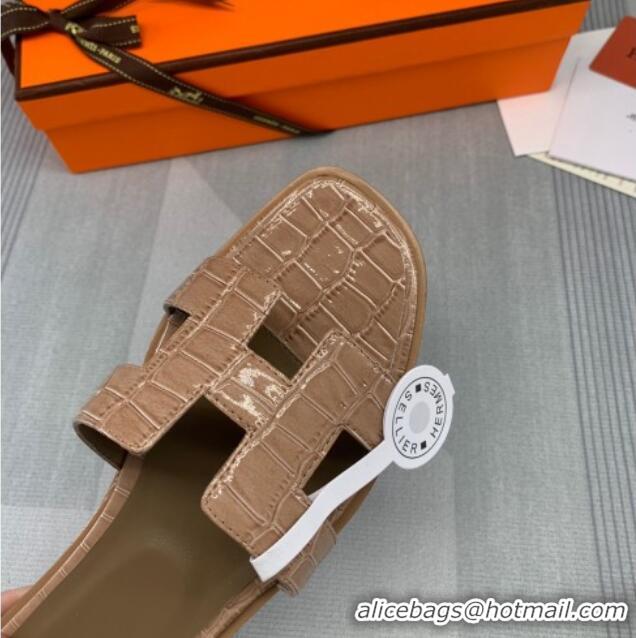 Good Quality Hermes Oran Stone Embossed Leather Flat Slide Sandals 0216114 Dark Apricot