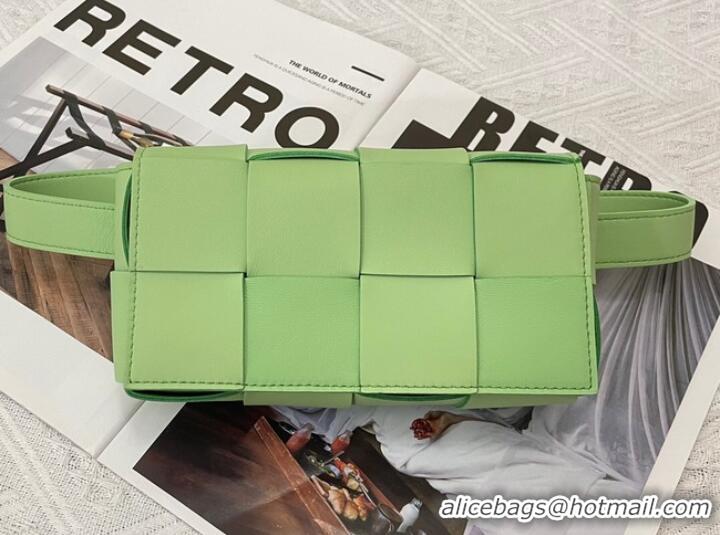 Refined Bottega Veneta CASSETTE Mini intreccio leather belt bag 651053 green