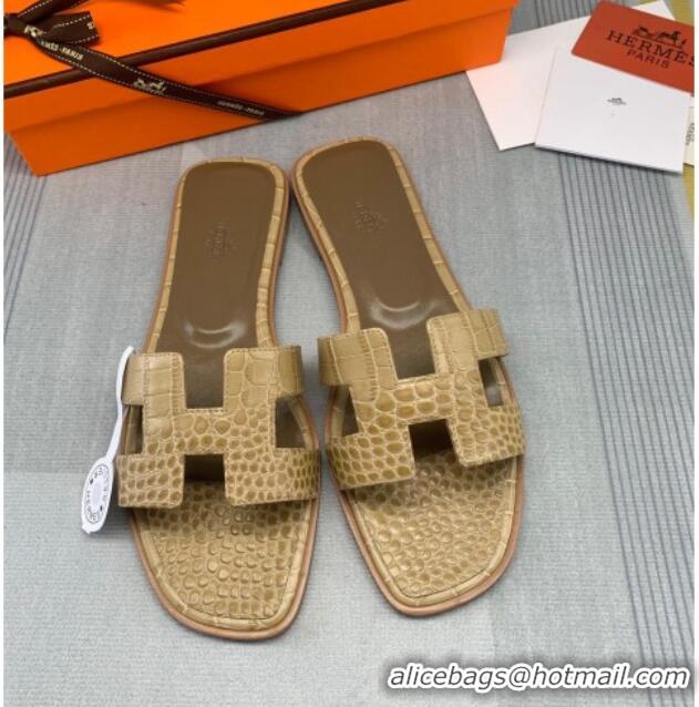 Trendy Design Hermes Oran Crocodile Embossed Leather Flat Slide Sandals 0216132 Light Yellow