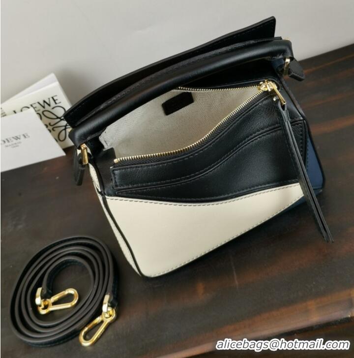 AAAAA Discount Loewe Puzzle Bag Original Leather 61838 black&white