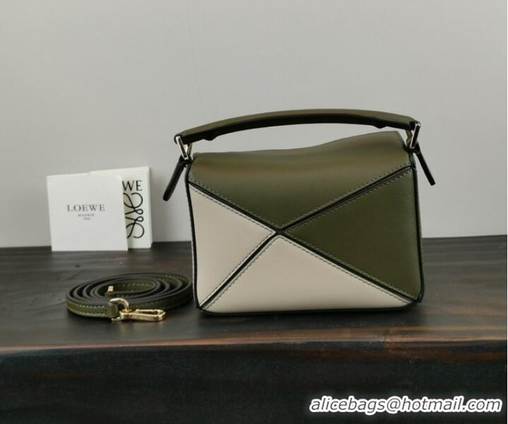 Luxury Inexpensive Loewe mini Puzzle Bag Original Leather 61841 green