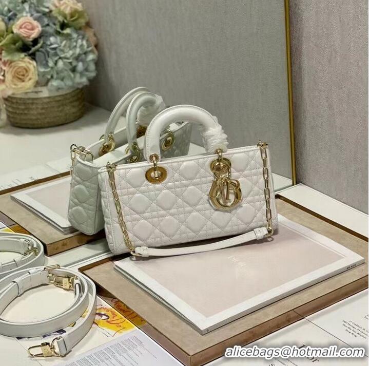 Market Sells MEDIUM LADY DIOR BAG Cannage Lambskin C2820 White