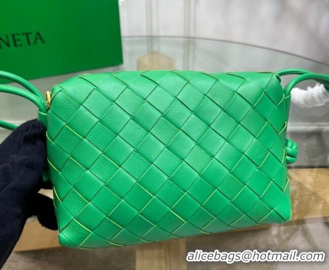 Famous Brand Bottega Veneta Mini Loop Crossbody Bag Parakeet BV0531 Green