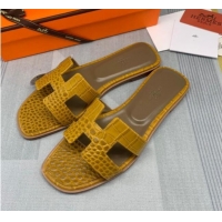 AAAAA Hermes Oran Crocodile Embossed Leather Flat Slide Sandals 0216139 Yellow