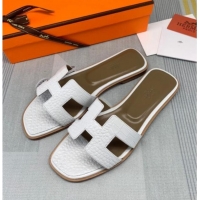 Stylish Hermes Oran Crocodile Embossed Leather Flat Slide Sandals 0216132 White