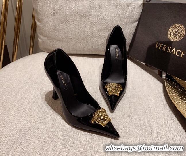 Discount Versace Glazed Leather Pumps 11cm Black/Gold 031937