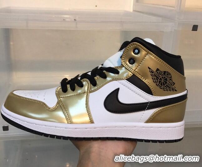 Stylish Nike Air Jordan AJ1 Mid-top Sneakers Gold 112374