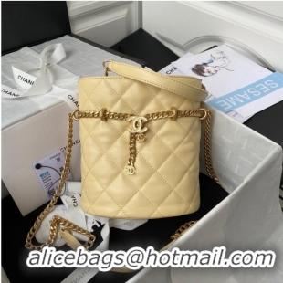 Stylish Chanel Drawstring Bag & Gold Metal AS3116 yellow