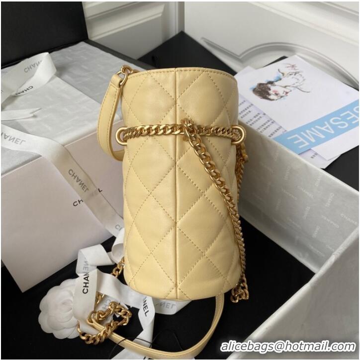 Stylish Chanel Drawstring Bag & Gold Metal AS3116 yellow