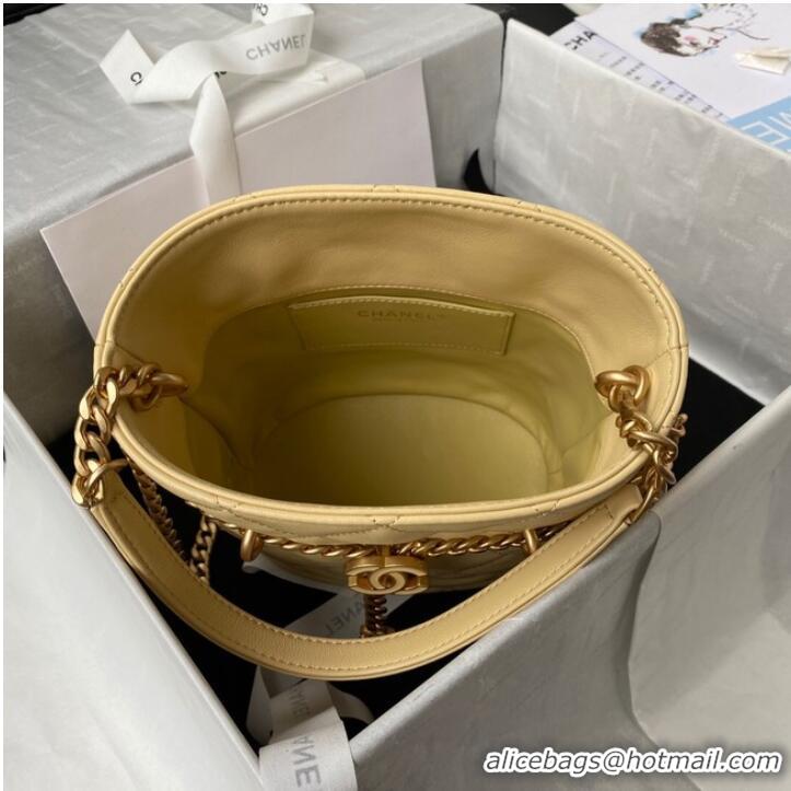 Stylish Chanel Drawstring Bag & Gold Metal AS3116 yellow