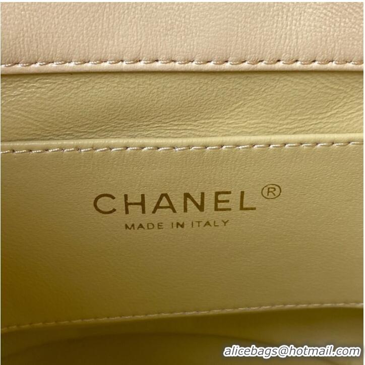 Stylish Chanel Drawstring Bag & Gold Metal AS3116 yellow