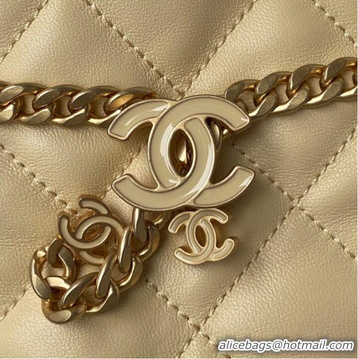 Stylish Chanel Drawstring Bag & Gold Metal AS3116 yellow