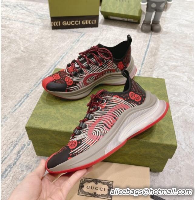 Stylish Gucci Run Sneakers in Interlocking G Knit Fabric Black/Red 032545