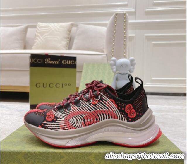 Stylish Gucci Run Sneakers in Interlocking G Knit Fabric Black/Red 032545