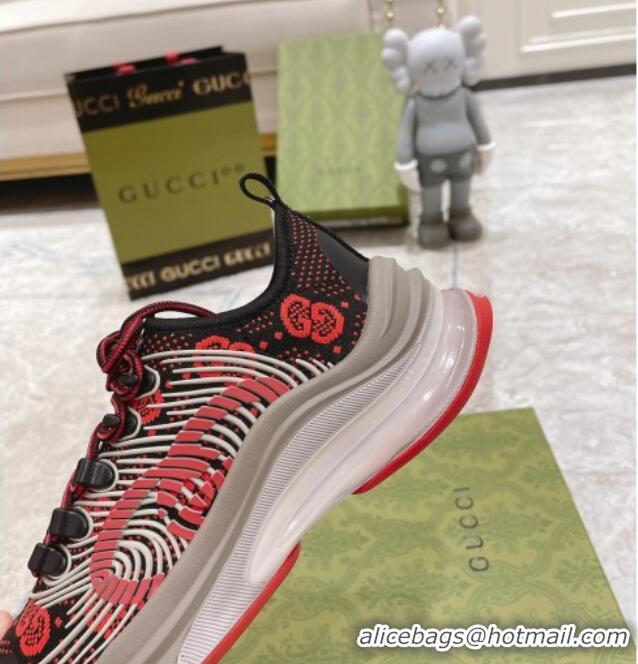 Stylish Gucci Run Sneakers in Interlocking G Knit Fabric Black/Red 032545