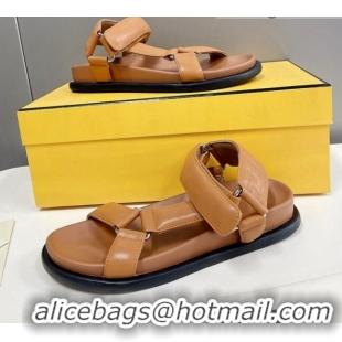 Sumptuous Fendi Feel Leather Flat Sandals Brown 032235