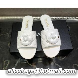 Duplicate Chanel Quilted Lambskin Slide Sandals 2.5cm with Bloom Charm White 032205