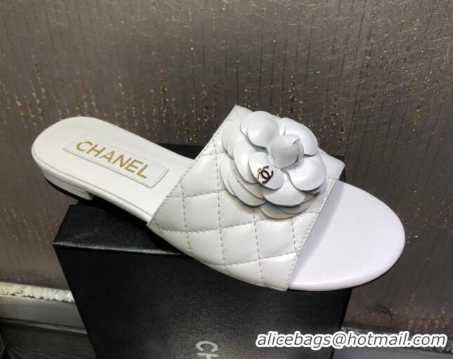 Duplicate Chanel Quilted Lambskin Slide Sandals 2.5cm with Bloom Charm White 032205