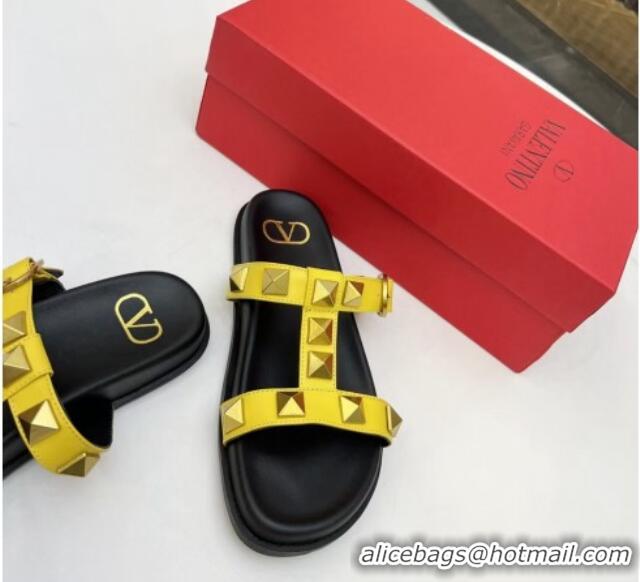 Low Cost Valentino Roman Stud Calf Leather Flat Slide Sandals Yellow 0323144