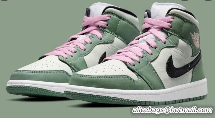 Good Price Nike Air Jordan AJ1 Mid-top Sneakers 112367 Light Green/White