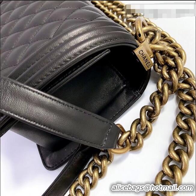 Famous Brand Chanel Lambskin Small Classic Boy Flap Bag A67085 Black/Aged Gold 2022