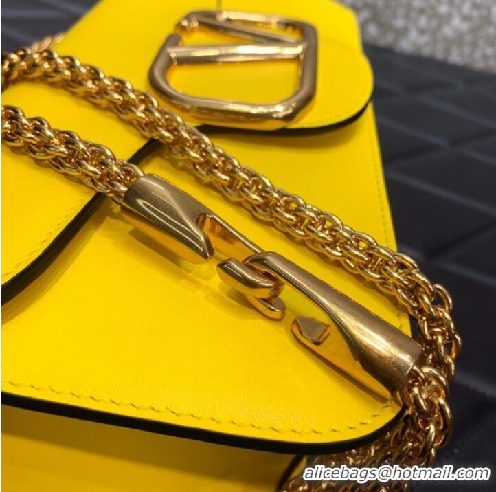 Generous VALENTINO GARAVANI Loco Calf leather bag 2B0K30 yellow